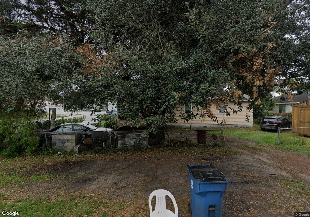 1604 R St, Brunswick, GA 31520 - photo 1