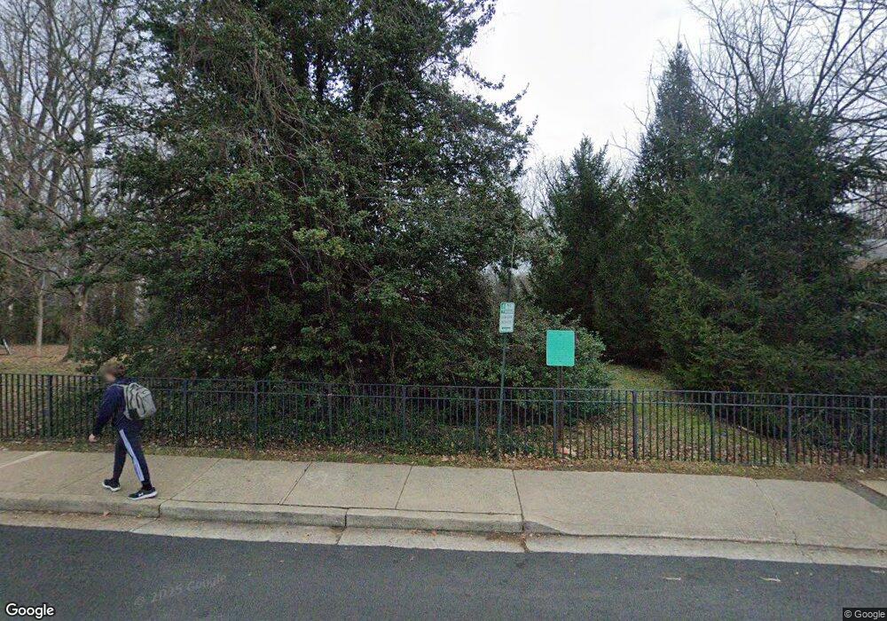 2711 N Harrison St, Arlington, VA 22207 - photo 1