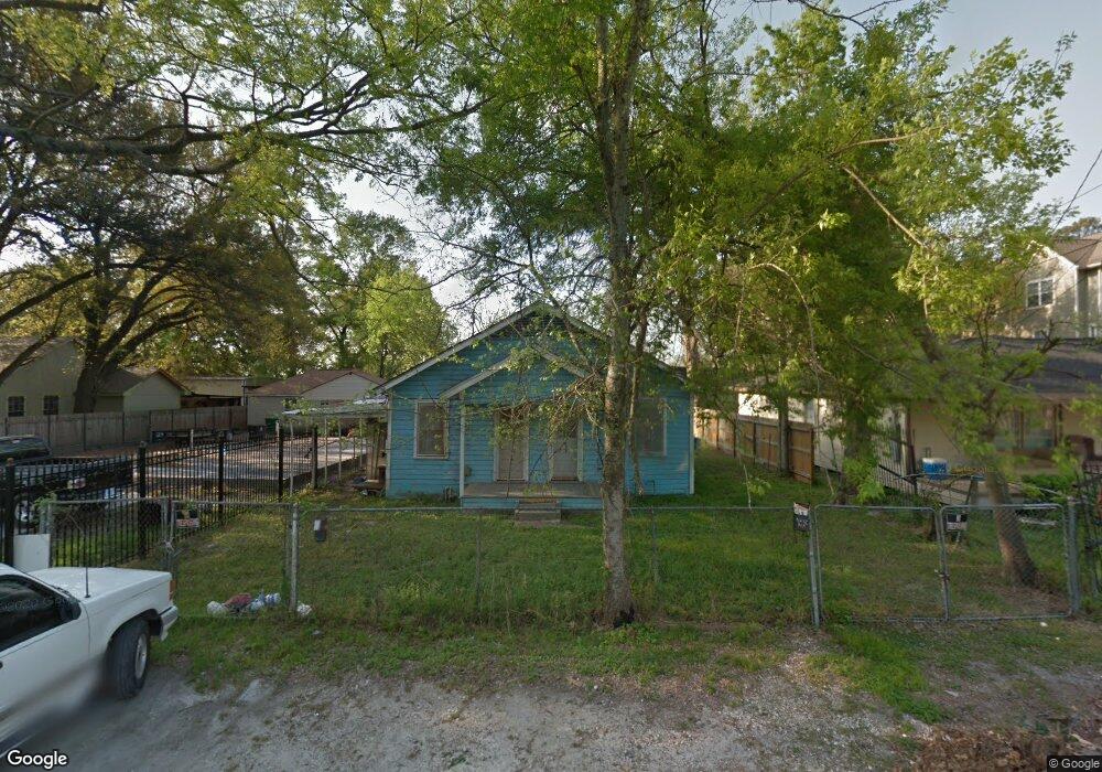 624 Doverside St, Houston, TX 77022 - photo 1