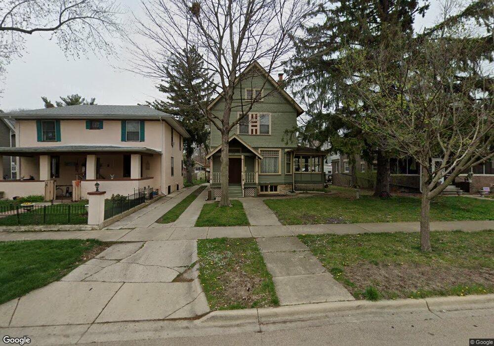 823 W Downer Place, Aurora, IL 60506 - photo 1