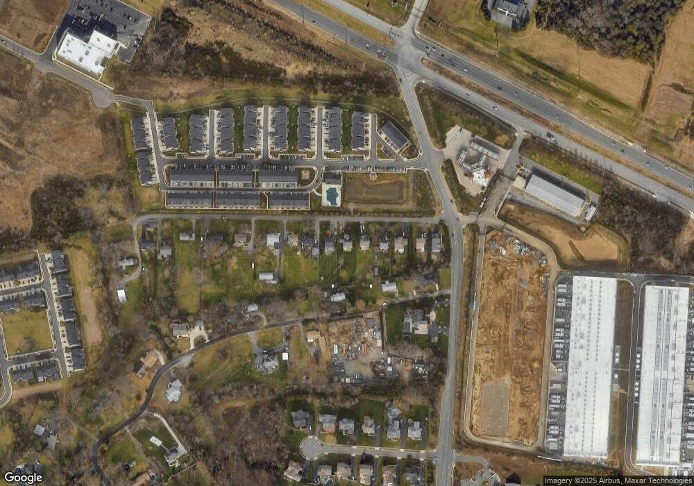 43493 Valleyvista Ln, Chantilly, VA 20152 - photo 1