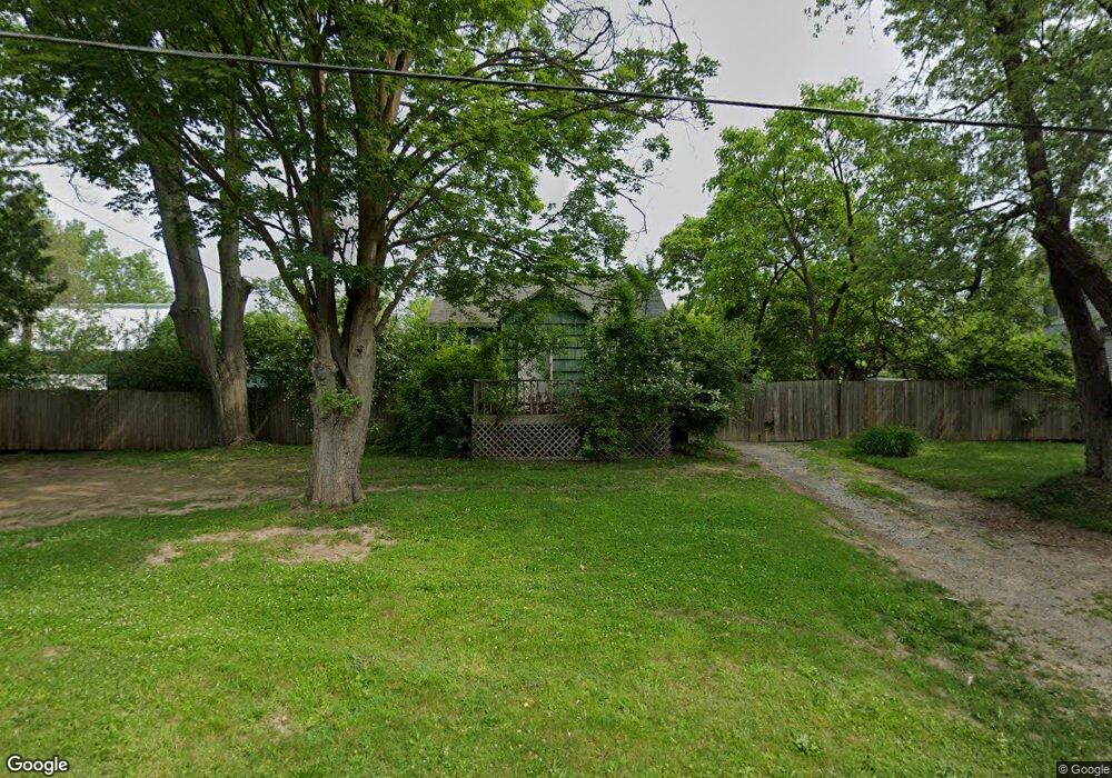 1069 E Cornell Ave, Flint, MI 48505 - photo 1