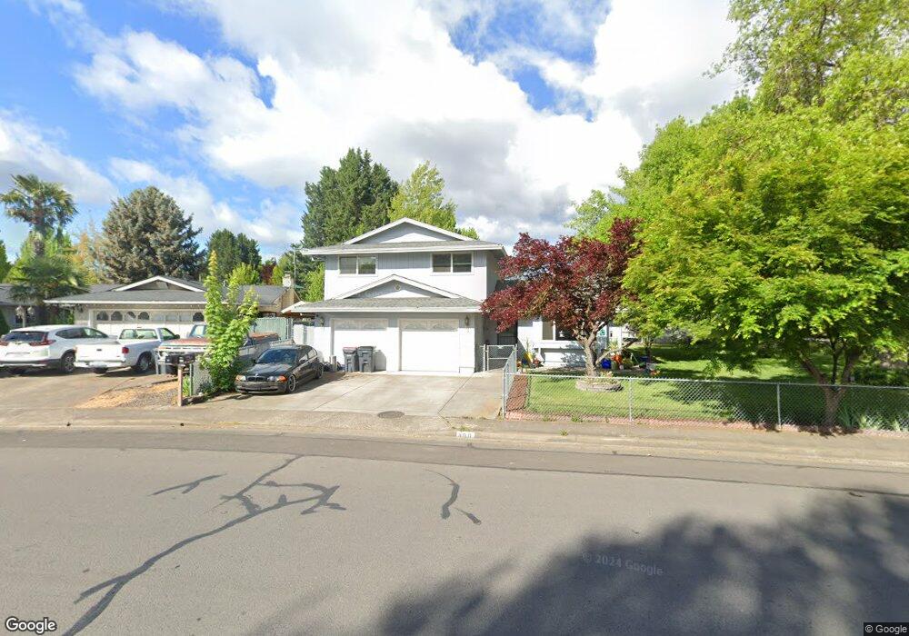 900 Freeman Rd, Central Point, OR 97502 - photo 1