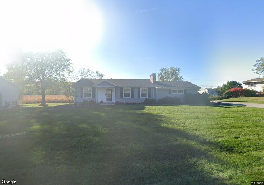 1520 Riverview Dr, Lima, OH 45805 - photo 1