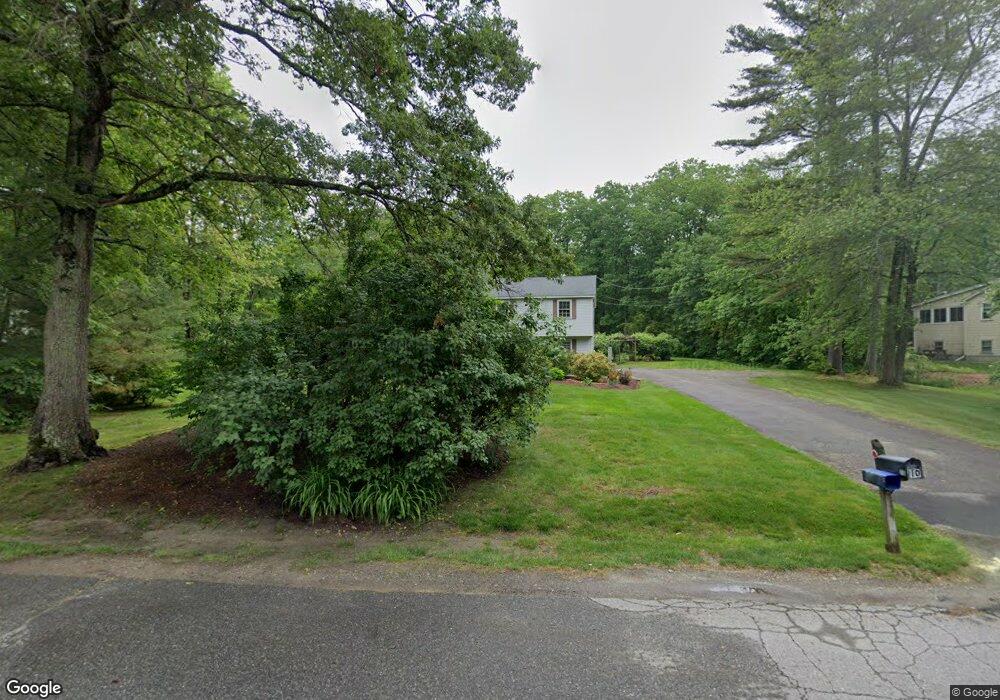 10 Cortland St, Londonderry, NH 03053 - photo 1