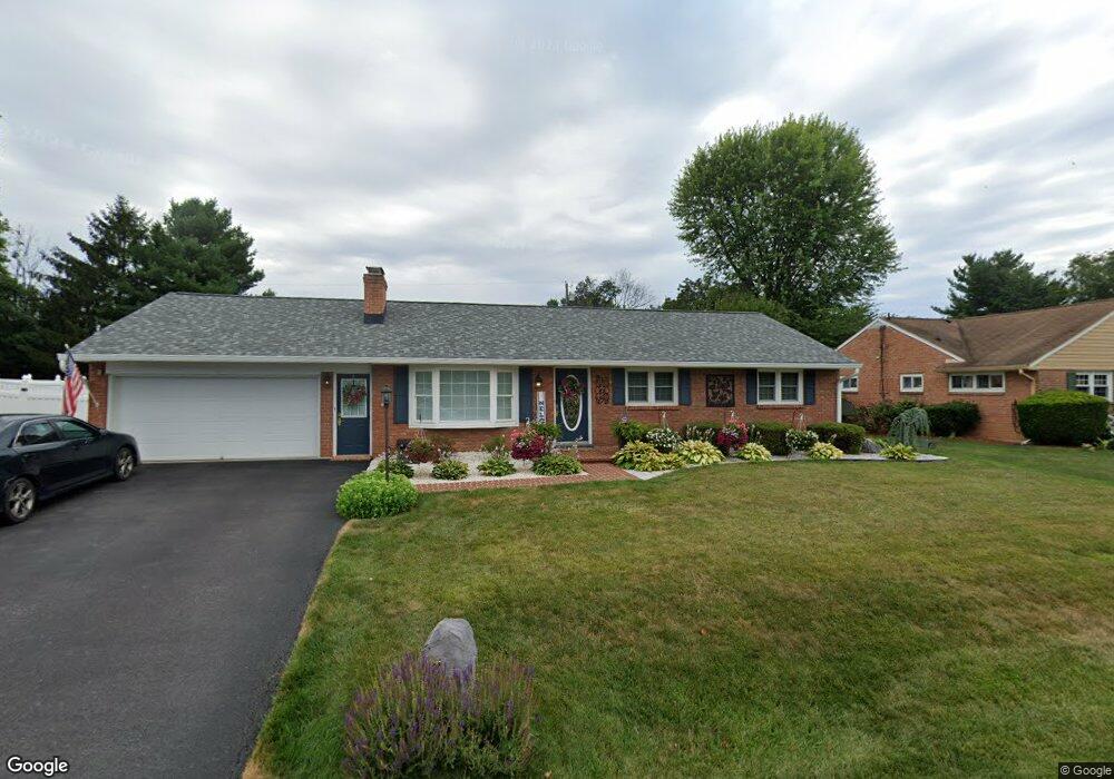 16627 Longstreet Dr, Williamsport, MD 21795 - photo 1