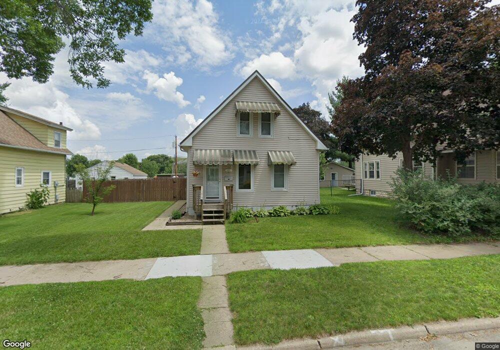 1817 Mallory St SW, Cedar Rapids, IA 52404 - photo 1