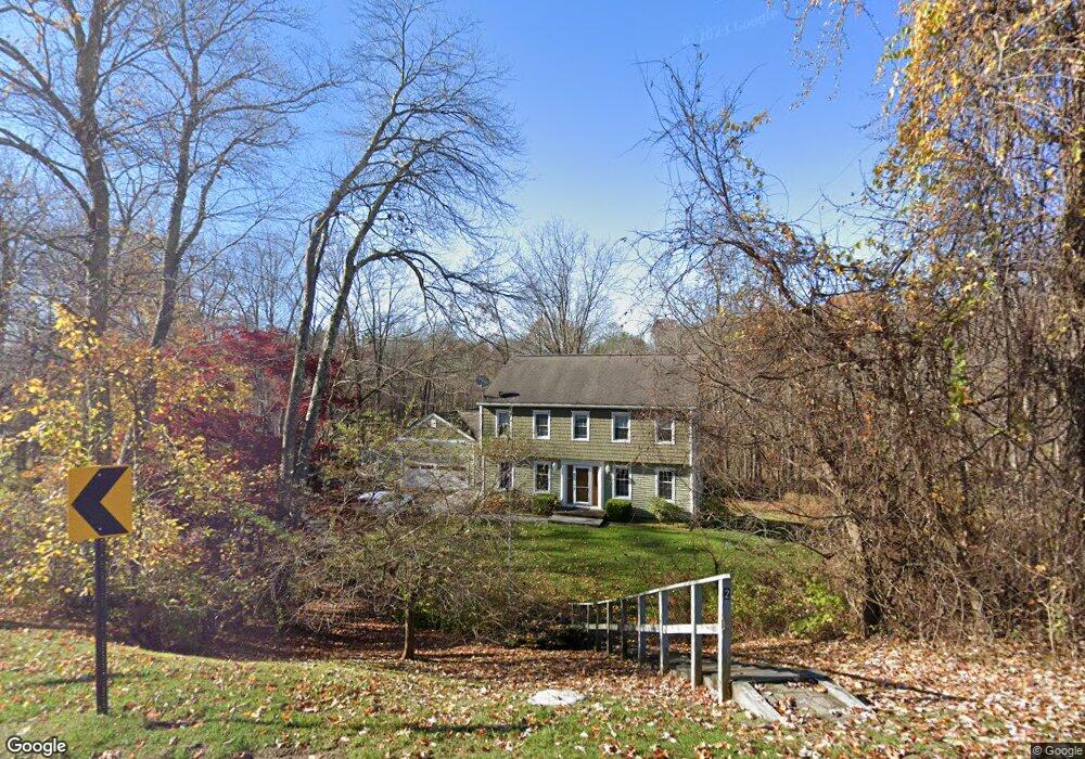 2 White Tail Ln, Brookfield, CT 06804 - photo 1