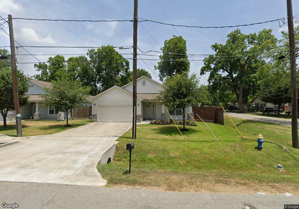 902 Conklin St, Houston, TX 77088 - photo 1