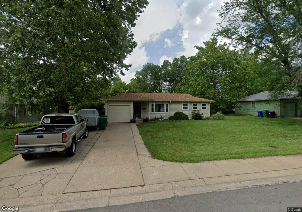 1107 Lyndon Rd, McPherson, KS 67460 - photo 1