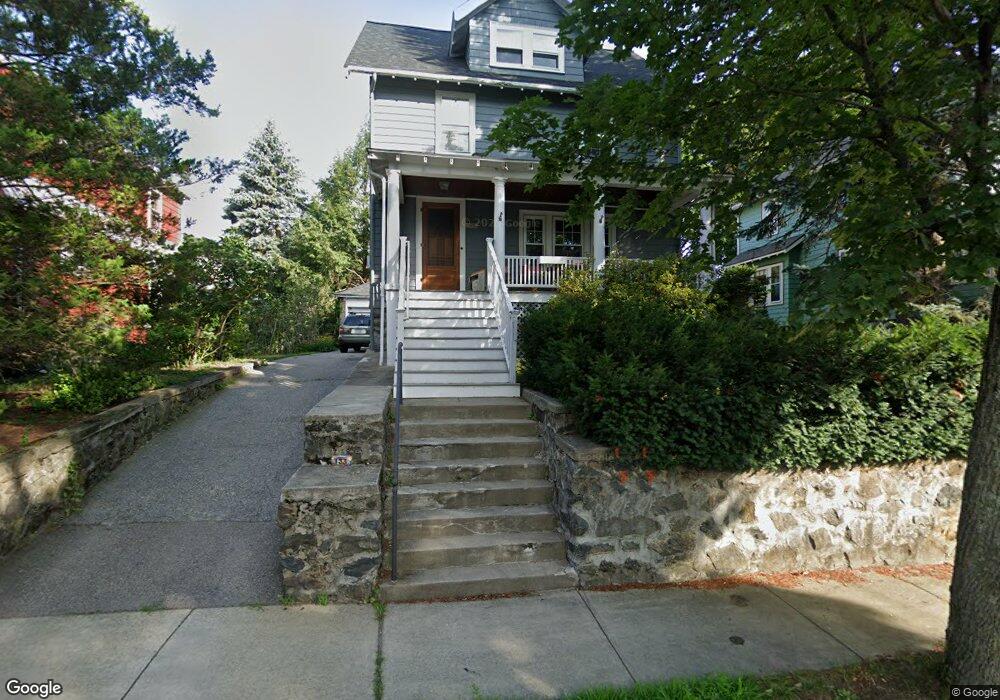 133 Newport St, Arlington, MA 02476 - photo 1