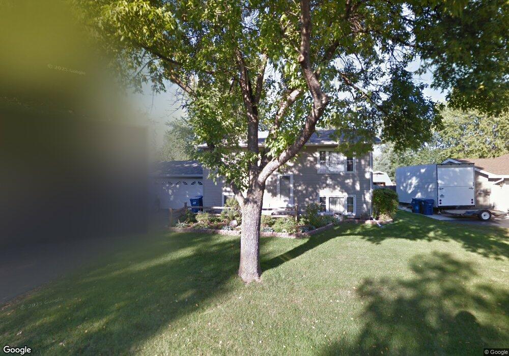 10784 Maple Valley Dr, Maple Grove, MN 55369 - photo 1