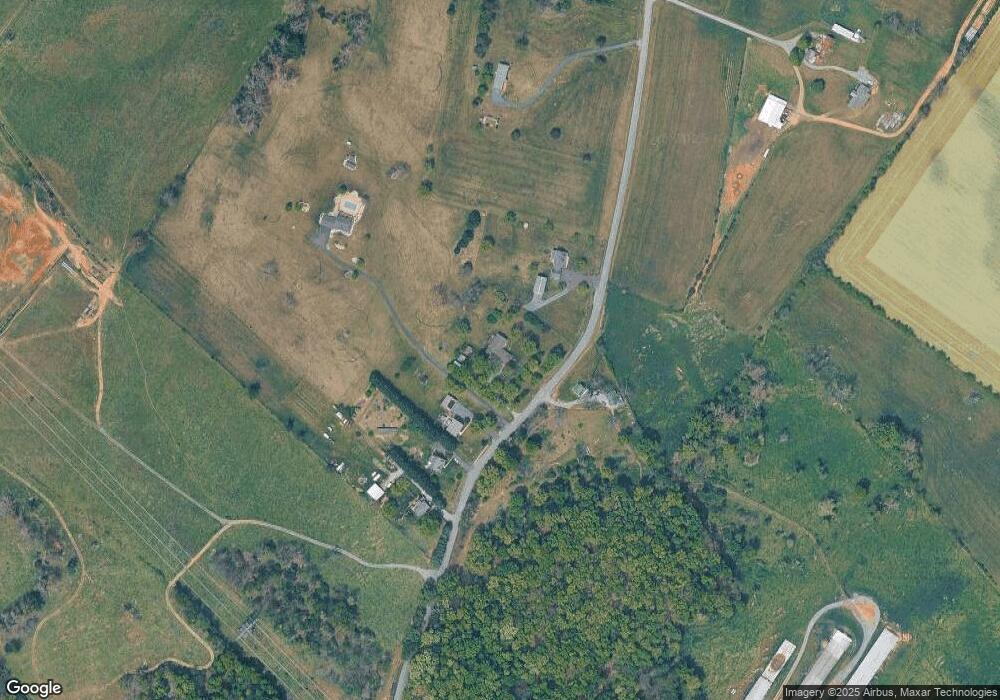 254 Coleytown Rd, Waynesboro, VA 22980 - photo 1