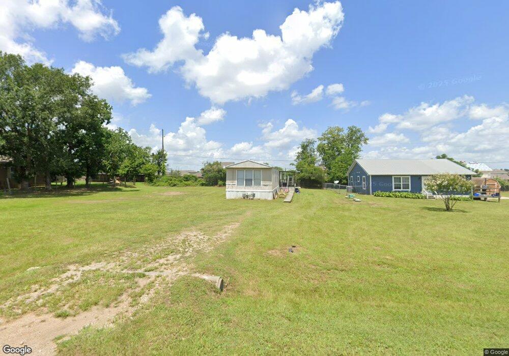 704 N Pine Hill St, Pinehurst, TX 77362 - photo 1