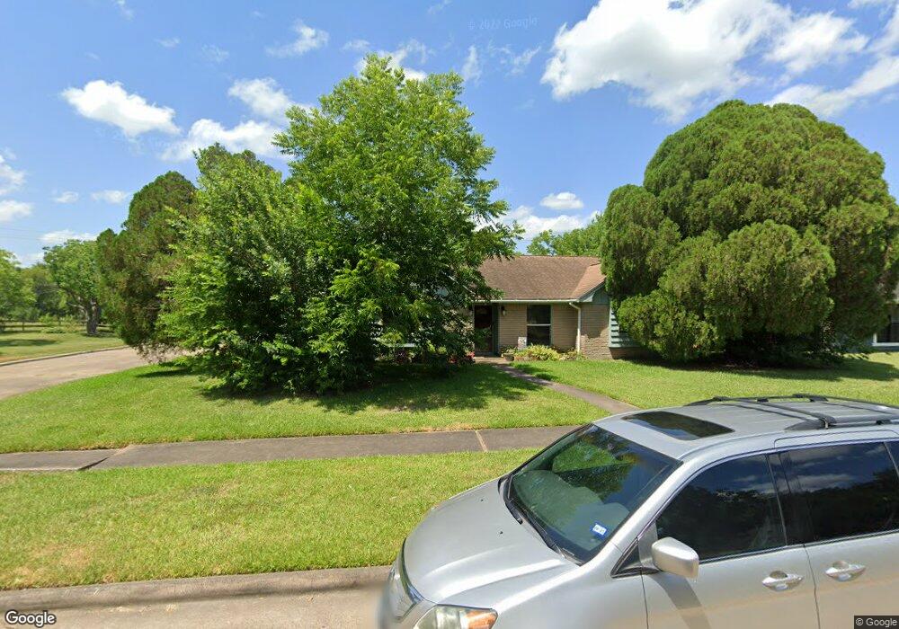 11330 Newton St, Houston, TX 77089 - photo 1