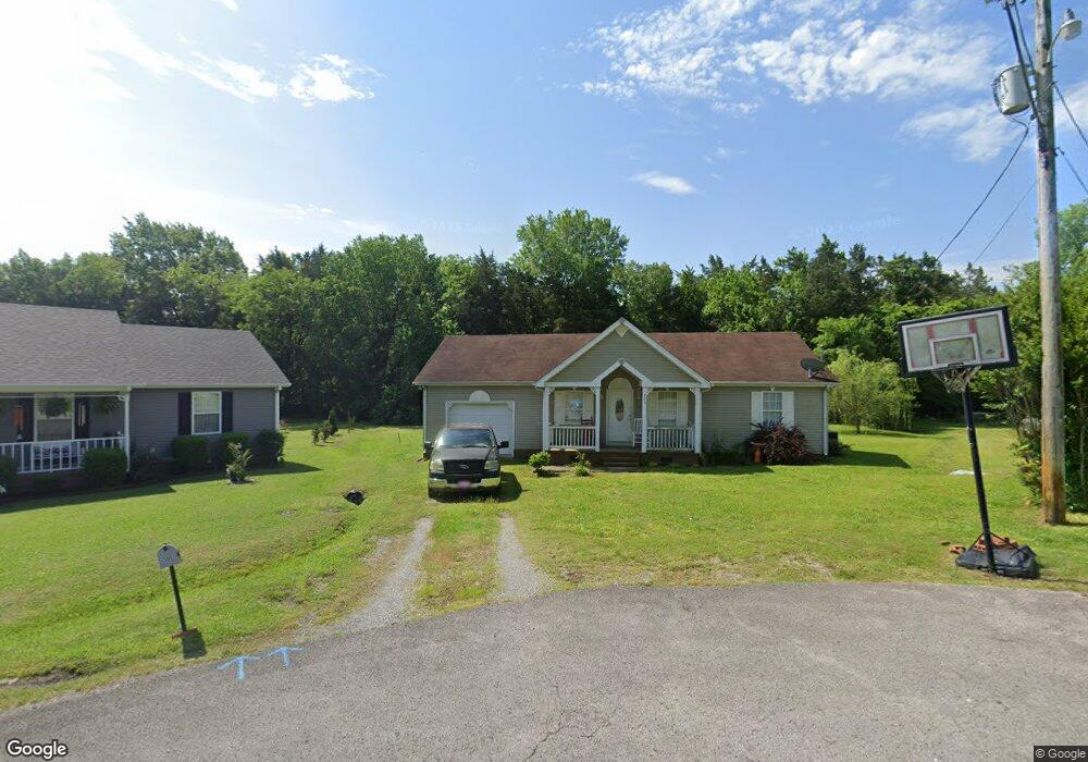 305 Russell St, Shelbyville, TN 37160 - photo 1