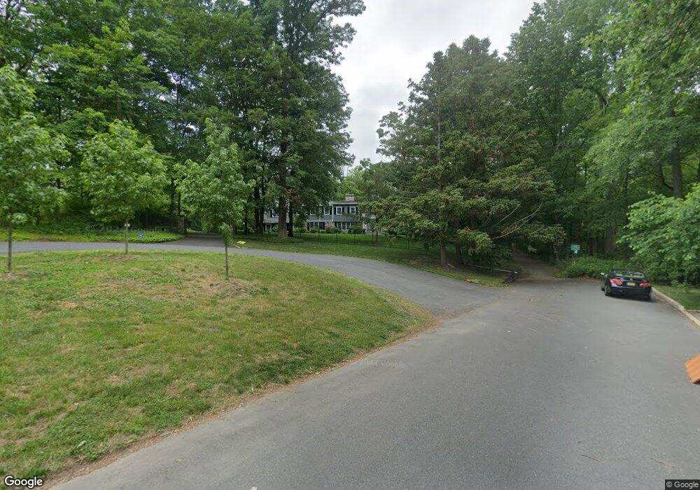 438 Wendover Dr, Princeton, NJ 08540 - photo 1