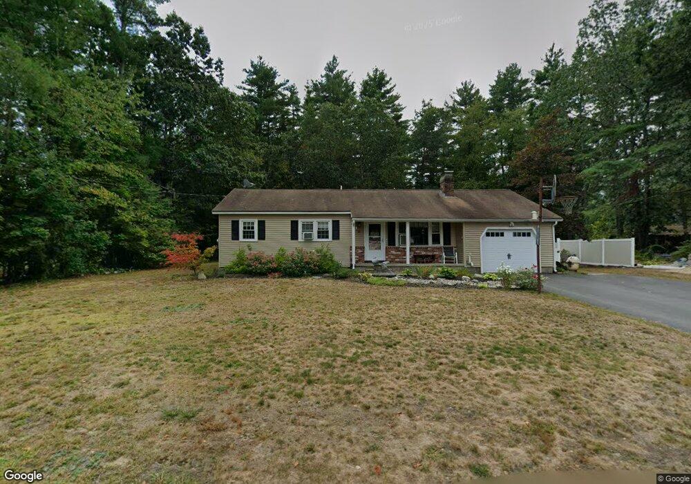 16 Walnut St, Townsend, MA 01469 - photo 1
