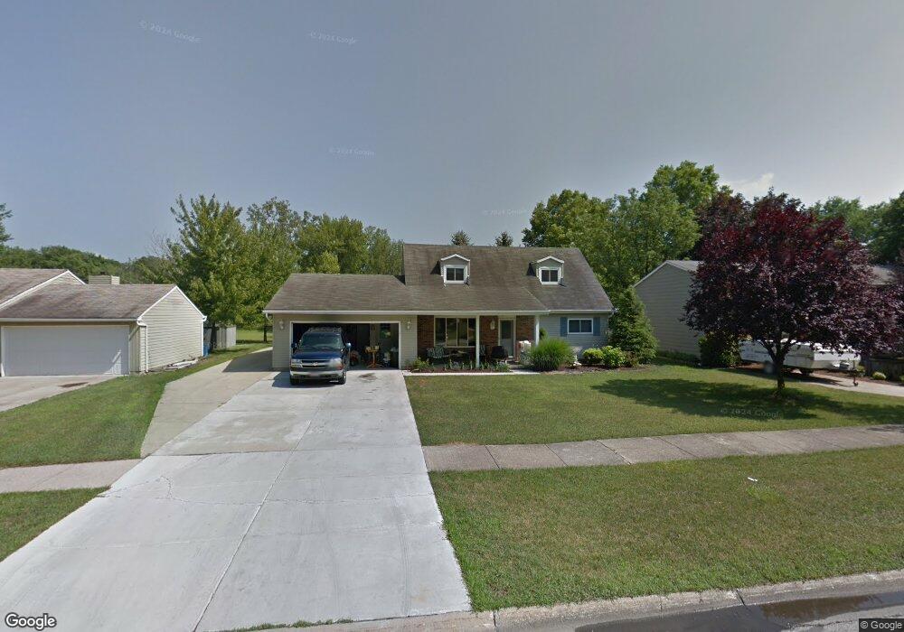 8687 Fairlane Dr, Olmsted Falls, OH 44138 - photo 1