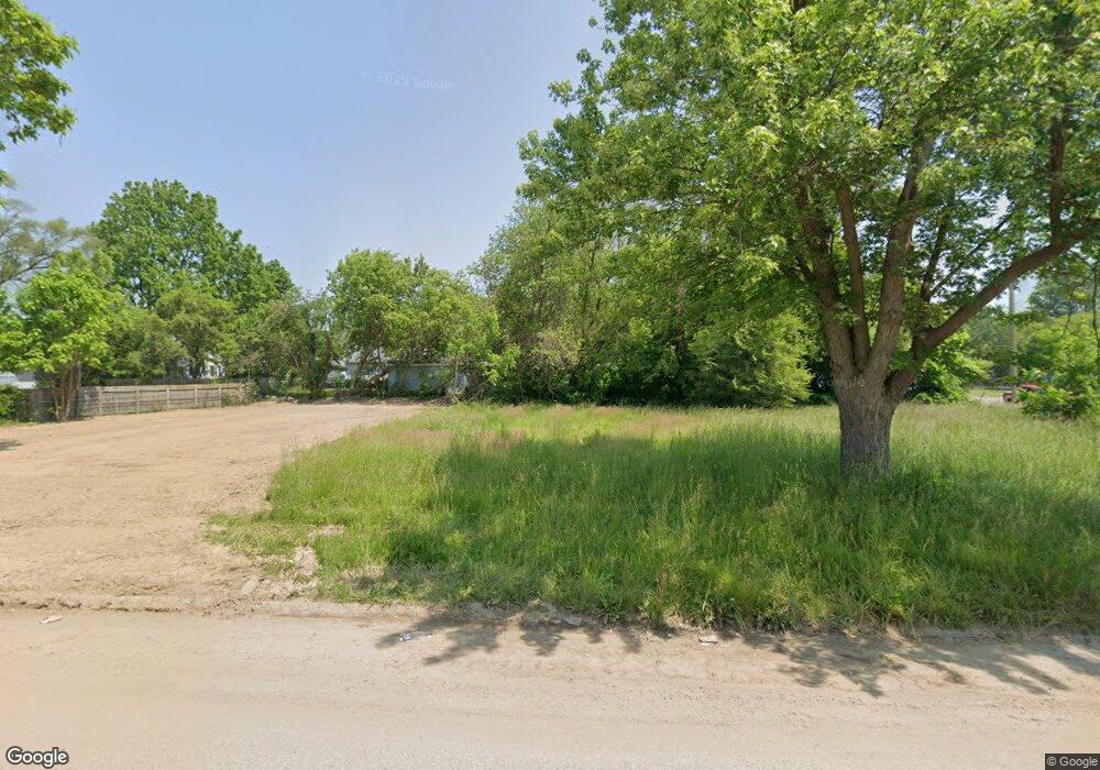 3010 Sloan St, Flint, MI 48504 - photo 1