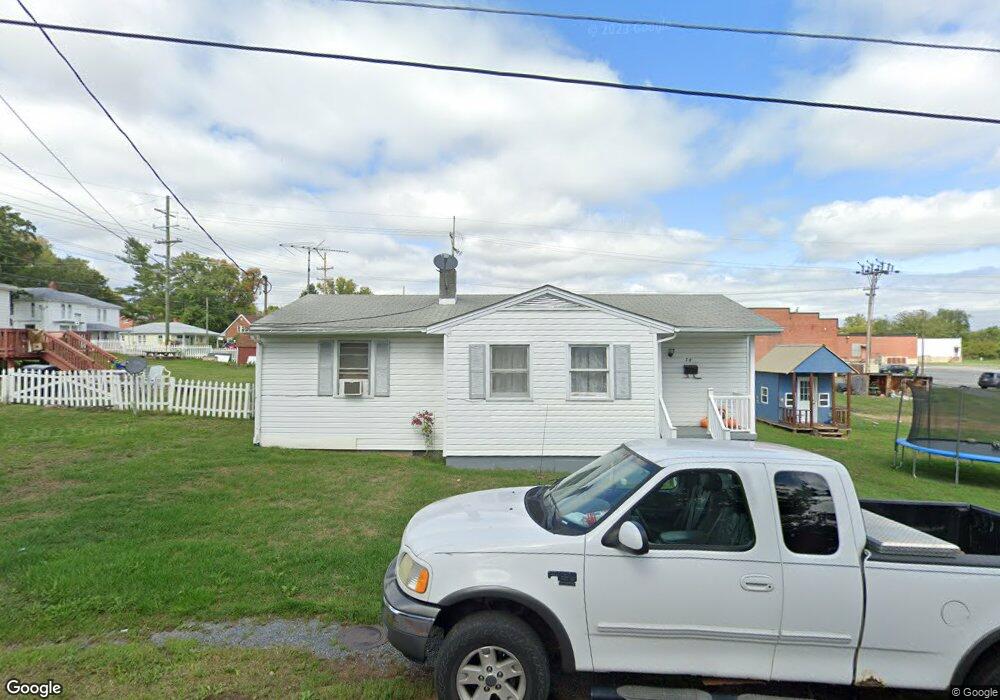 74 Willow St, Luray, VA 22835 - photo 1