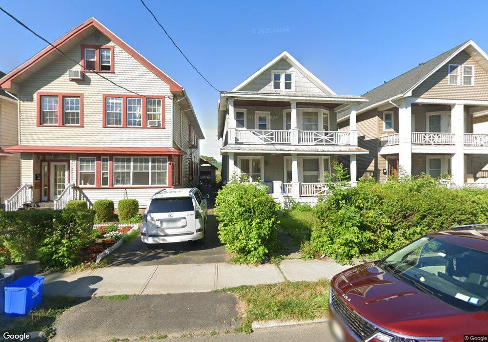 722 Myrtle Ave, Albany, NY 12208 - photo 1