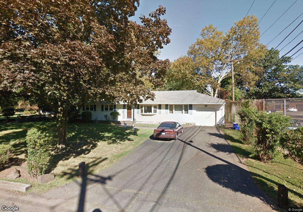 2 Cook Rd, New Brunswick, NJ 08901 - photo 1