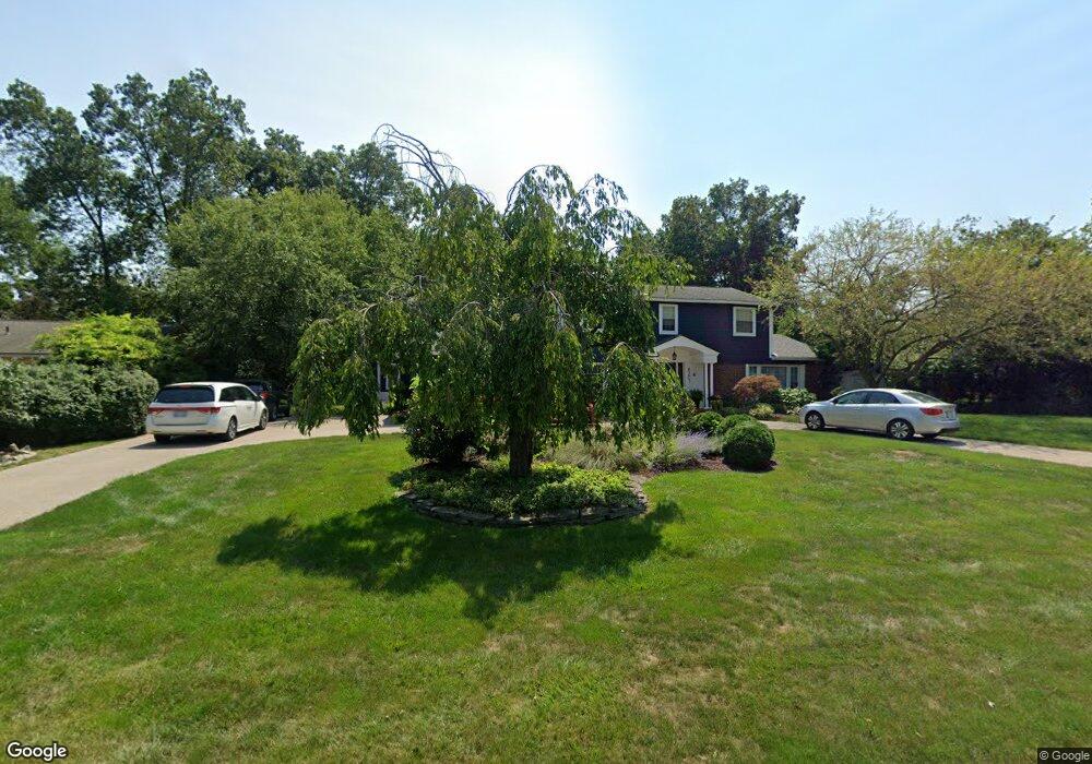 8265 Thorntree Ct, Grosse Ile, MI 48138 - photo 1