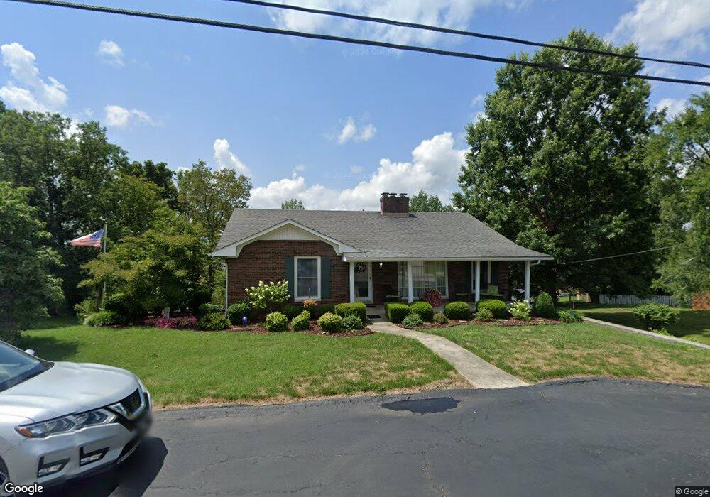 912 Beaumont Ave, Harrodsburg, KY 40330 - photo 1