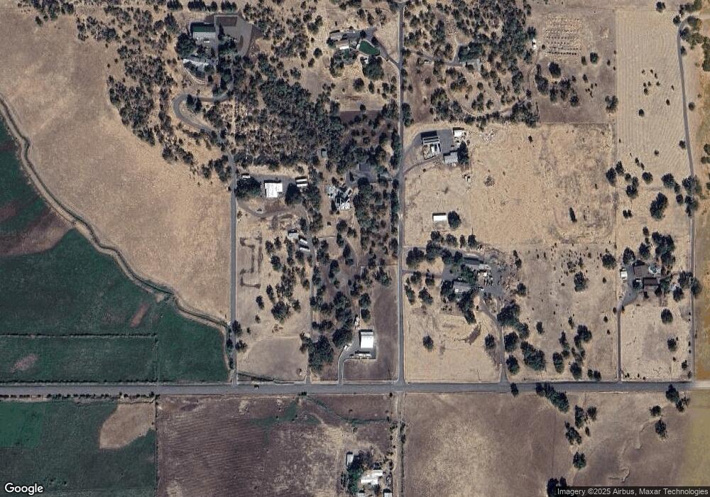 1344 W Linn Rd, Eagle Point, OR 97524 - photo 1