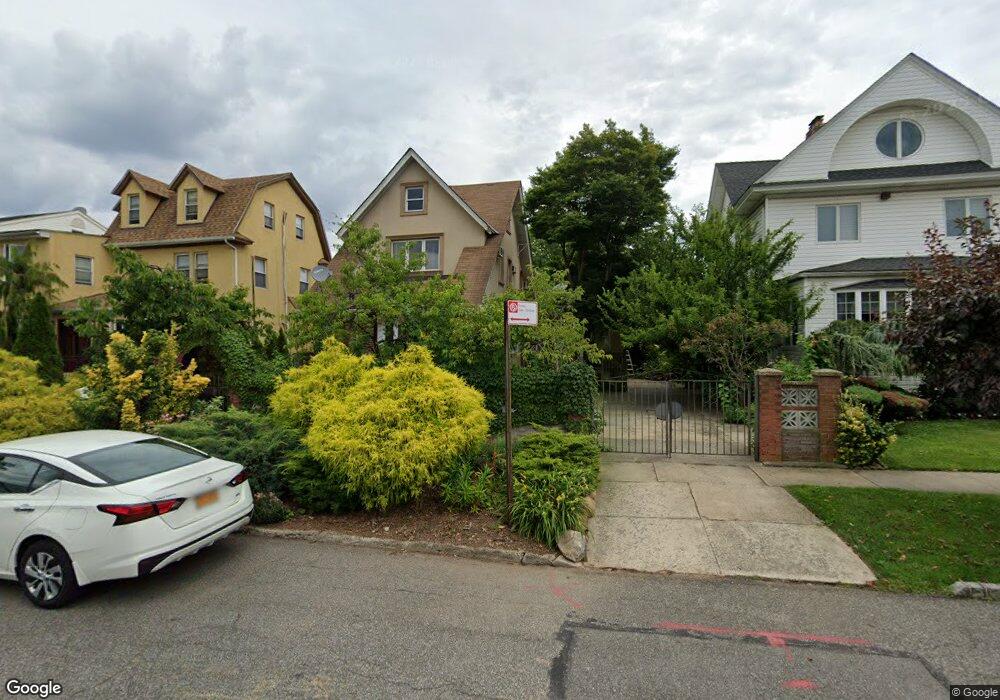 3027 152nd St, Flushing, NY 11354 - photo 1