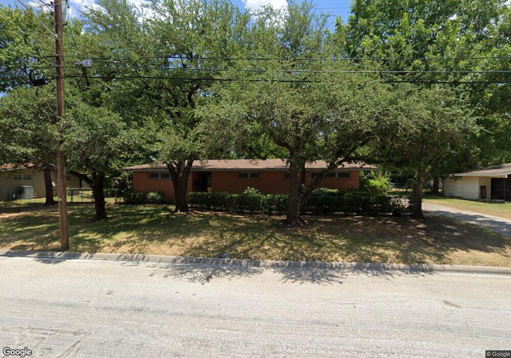 1108 Fair Ave, Gainesville, TX 76240 - photo 1