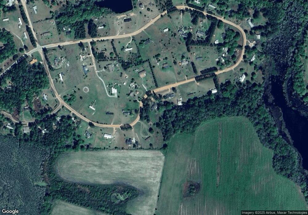 1013 Haley Cir, Douglas, GA 31533 - photo 1