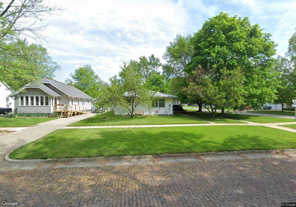 3200 Champaign Ave, Mattoon, IL 61938 - photo 1