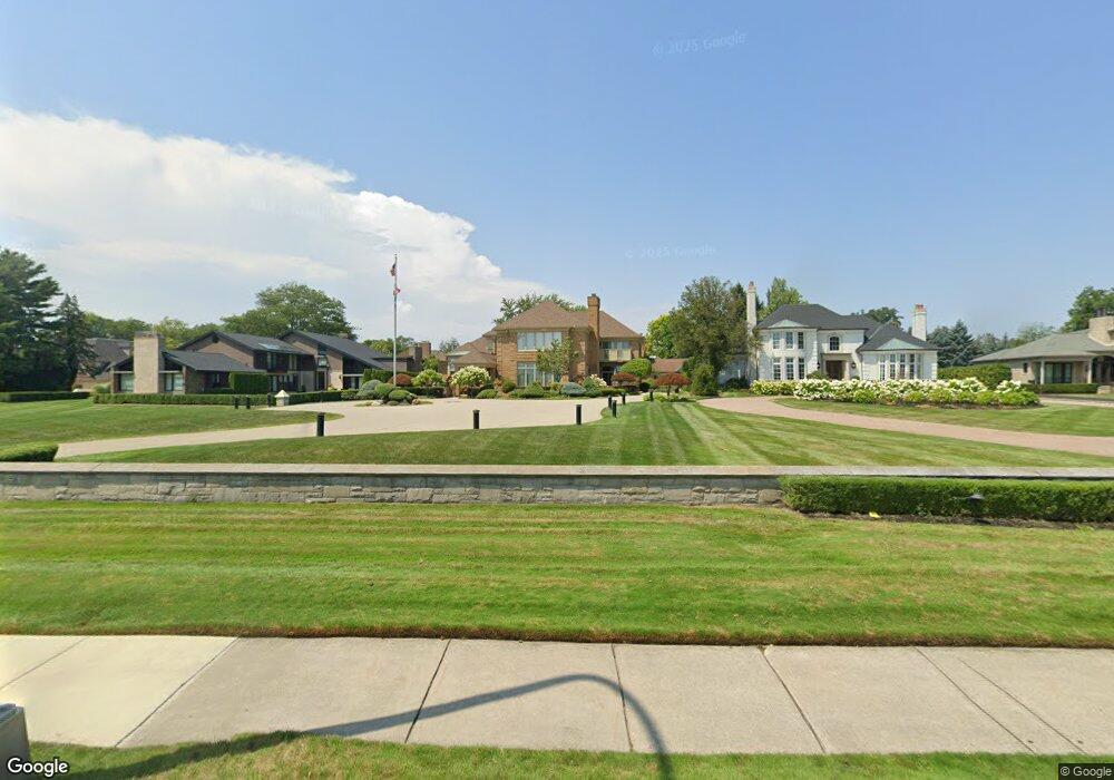 503 Lake Shore Rd, Grosse Pointe Shores, MI 48236 - photo 1