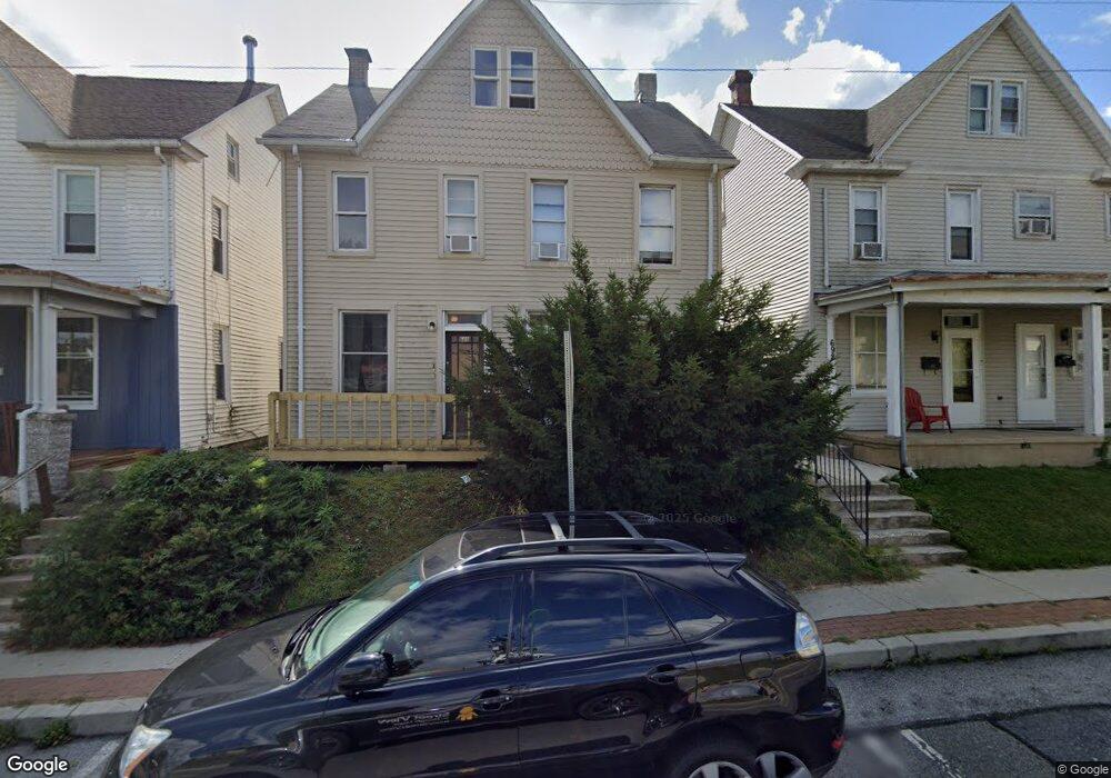 690 Market St, Lemoyne, PA 17043 - photo 1