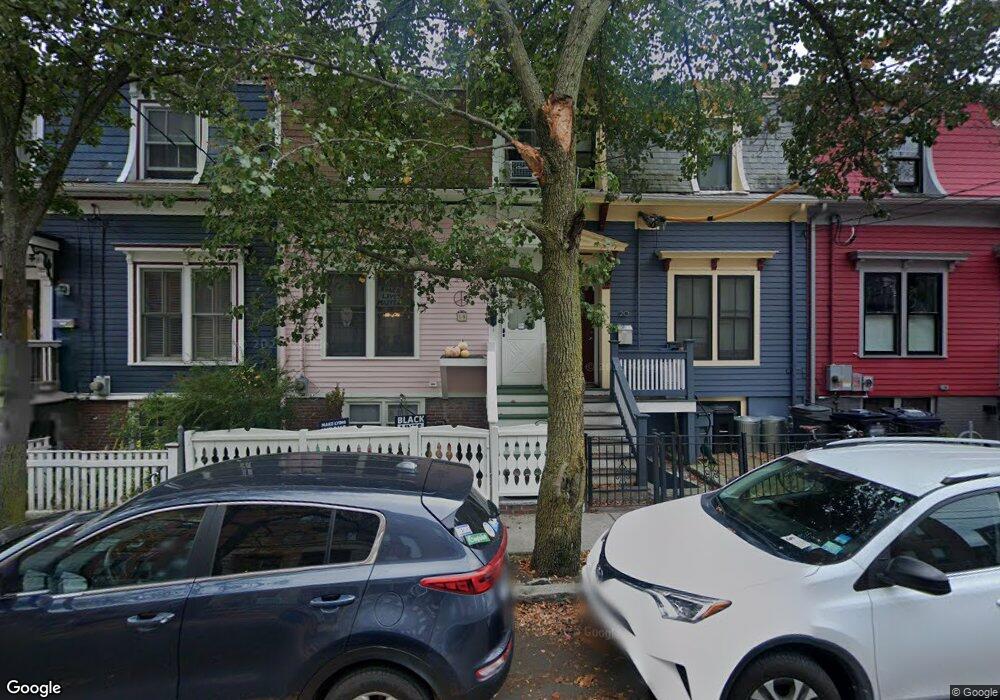 20 Upton St unit 20, Cambridge, MA 02139 - photo 1