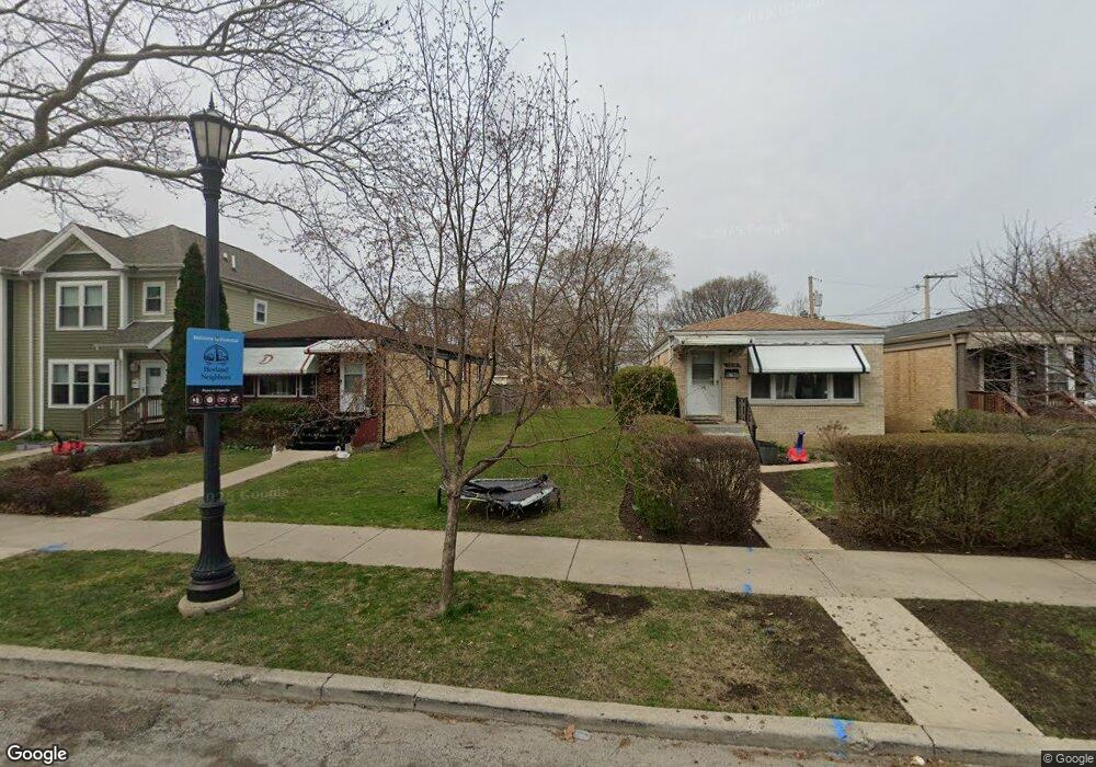 1832 Hovland Ct, Evanston, IL 60201 - photo 1