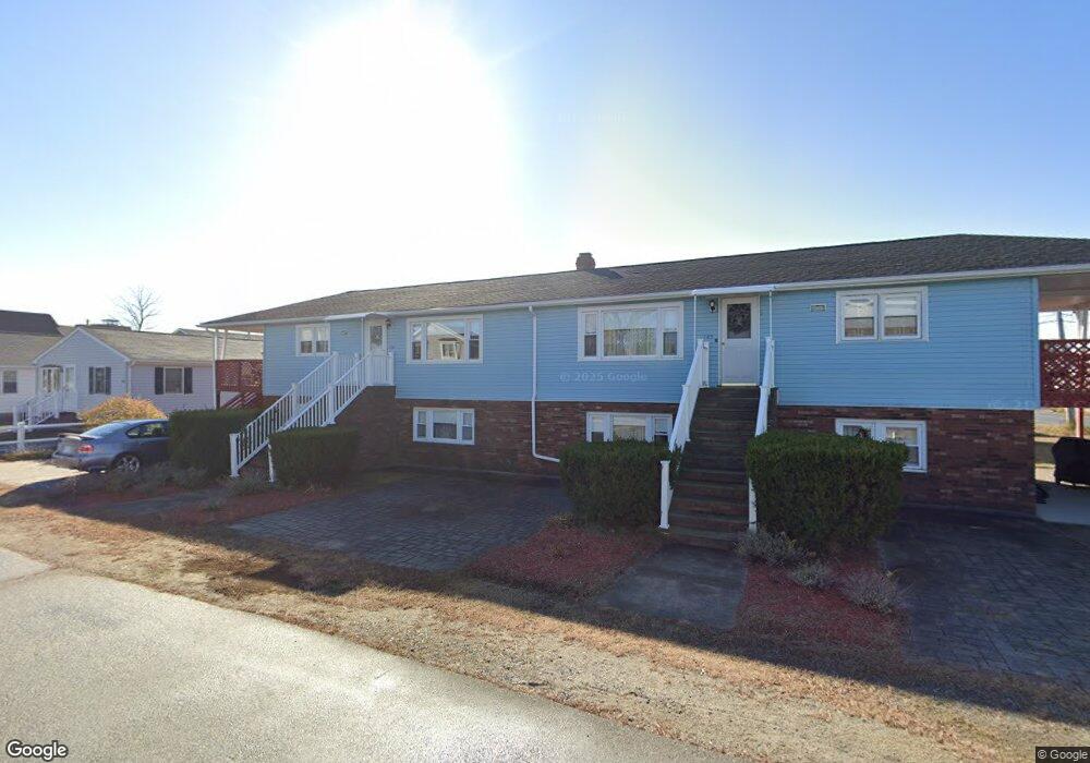 126 Franklin St, Seabrook, NH 03874 - photo 1