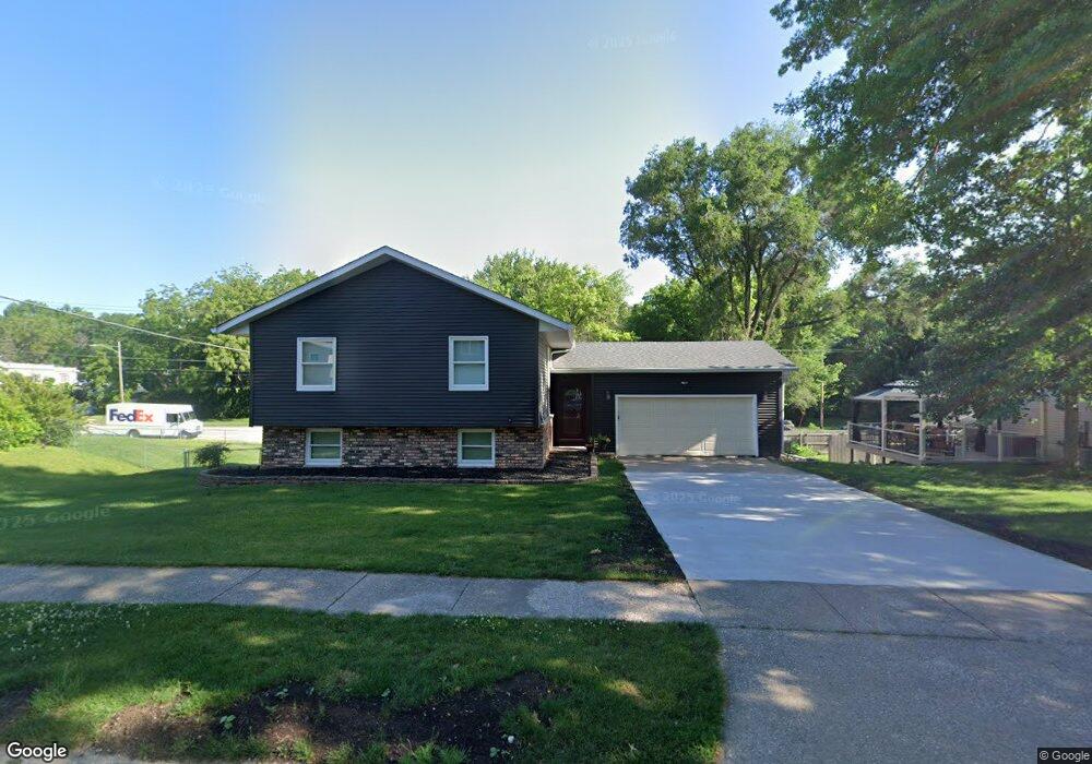 1330 Meadow Lane Dr, Bettendorf, IA 52722 - photo 1