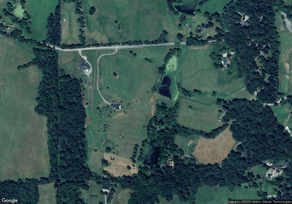 35417 Poor House Ln, Round Hill, VA 20141 - photo 1