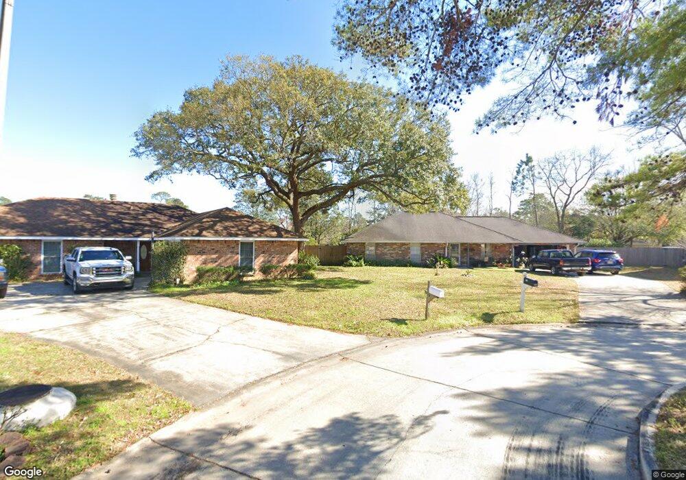 211 Lake Huron Ct, Slidell, LA 70461 - photo 1