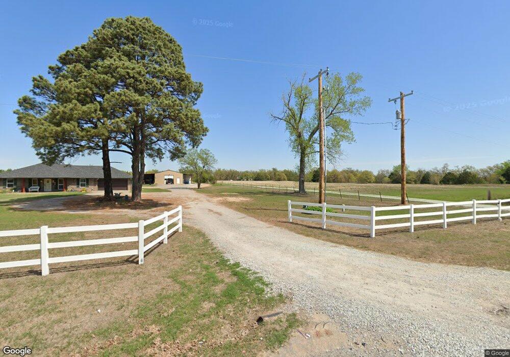 33102 Garretts Lake Rd, McLoud, OK 74851 - photo 1