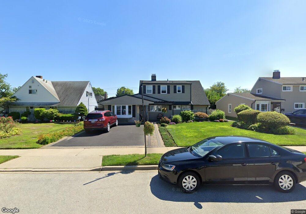 57 Springtime Ln S, Levittown, NY 11756 - photo 1