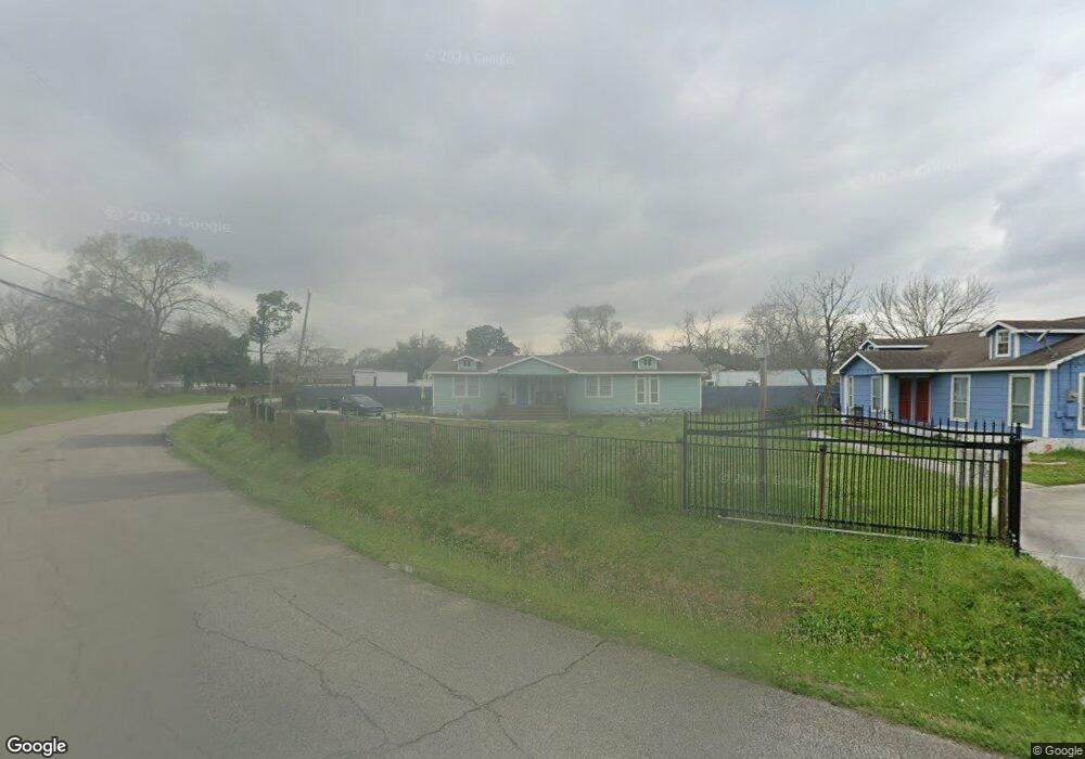 748 Green Meadow Ln, Houston, TX 77091 - photo 1