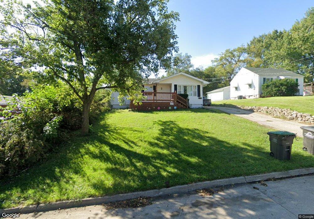 1010 Lewis Ave, Des Moines, IA 50315 - photo 1