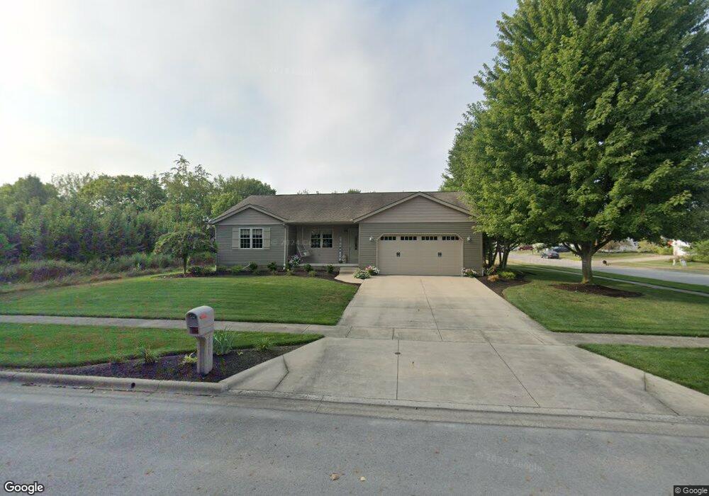 401 Harwich Rd, Circleville, OH 43113 - photo 1