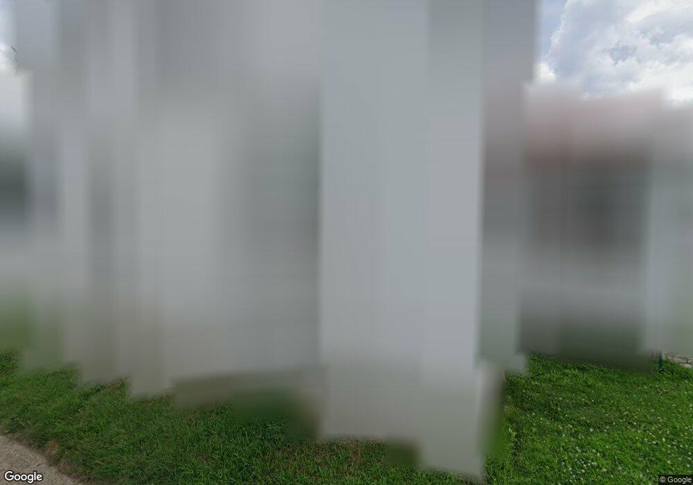 1605 W 7th St, Davenport, IA 52802 - photo 1