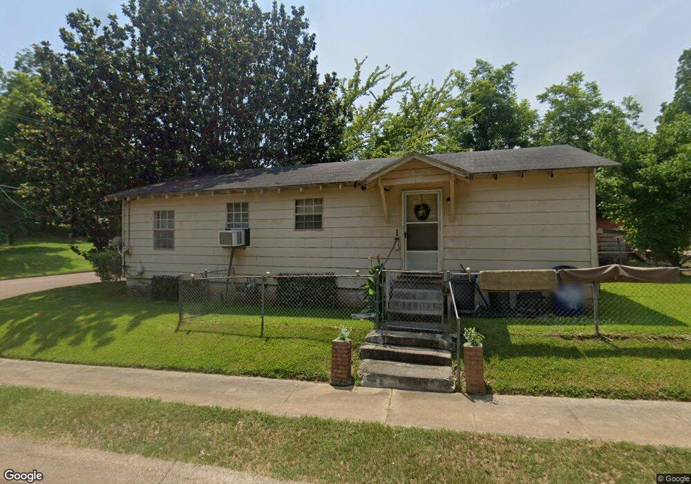 97 E Franklin St, Natchez, MS 39120 - photo 1