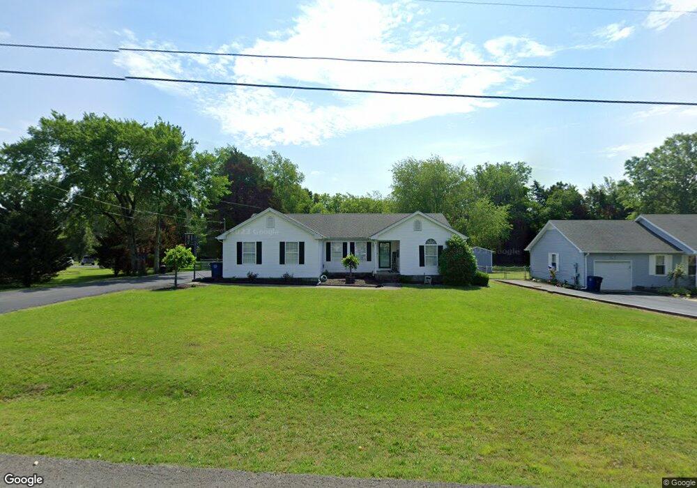 201 Russell St, Shelbyville, TN 37160 - photo 1